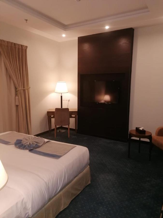 Diamond Hotel Рияд Екстериор снимка