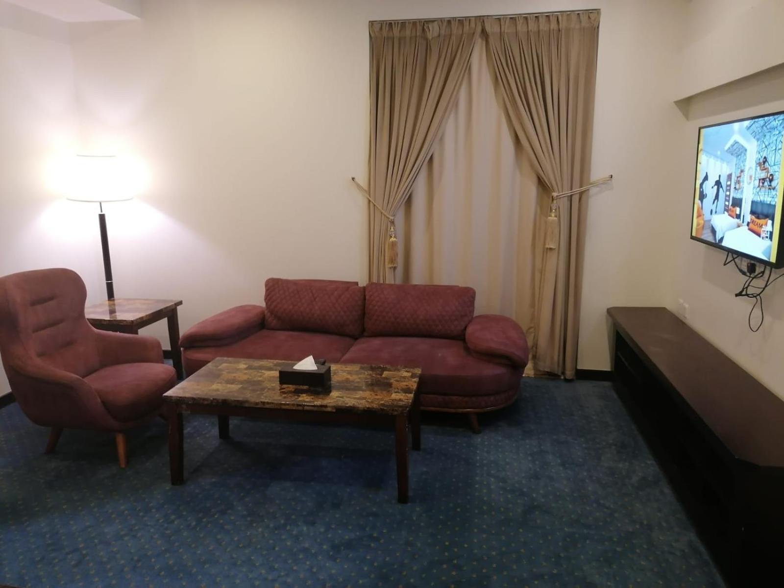 Diamond Hotel Рияд Екстериор снимка