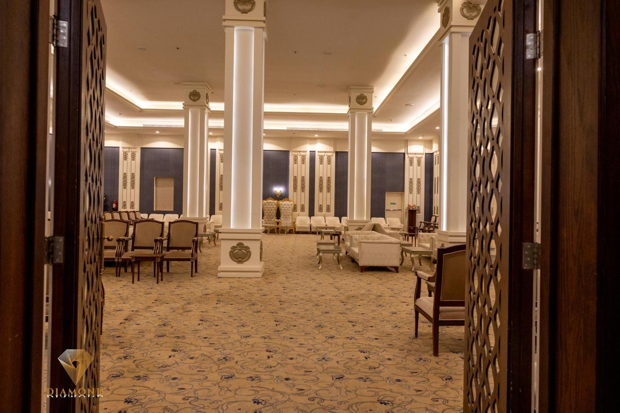 Diamond Hotel Рияд Екстериор снимка